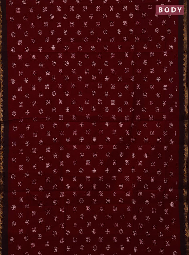 Sungudi cotton saree maroon with allover batik butta prints and zari woven border
