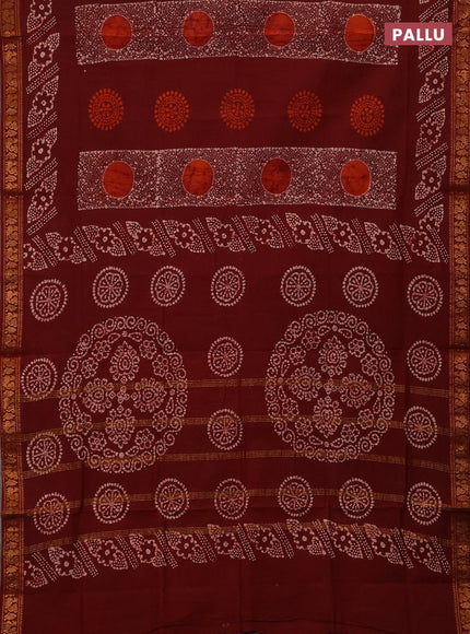 Sungudi cotton saree maroon with allover batik butta prints and zari woven printed border