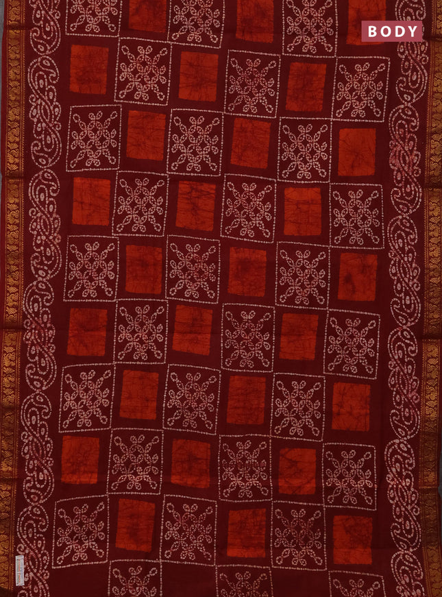 Sungudi cotton saree maroon with allover batik prints and zari woven printed border