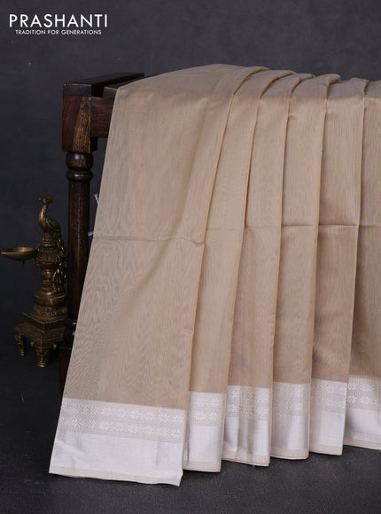 Maheswari silk cotton saree beige and cream with silver zari woven buttas and thread woven border