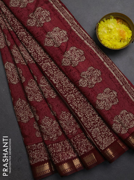 Semi maheshwari cotton saree pastel maroon and maroon with allover butta prints and zari woven border