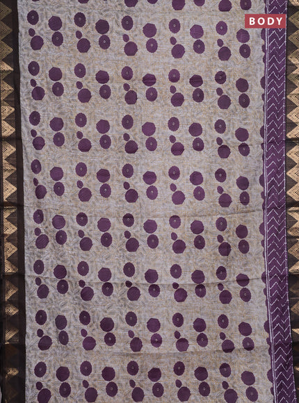 Semi maheshwari cotton saree grey purple and coffee brown with allover floral prints and zari woven border