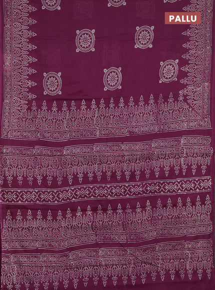 Jaipur cotton saree magenta pink with butta prints and printed border