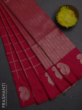 Semi soft silk saree tomato pink with allover zari woven checked pattern and paisley zari woven butta border