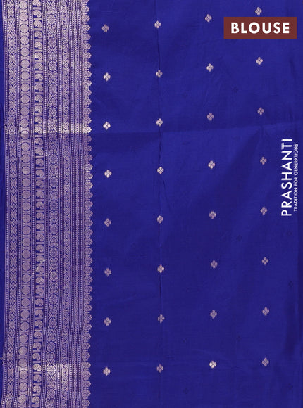 Semi soft silk saree navy blue with allover zari woven checked pattern and paisley zari woven butta border