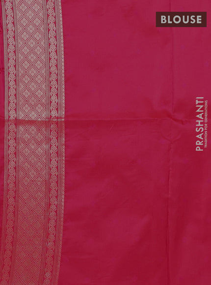 Semi soft silk saree red with allover zari woven checked pattern and paisley zari woven butta border