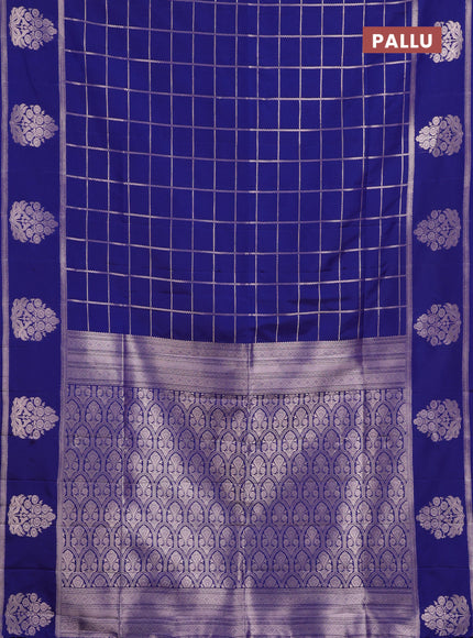 Semi soft silk saree navy blue with allover zari woven checked pattern and zari woven butta border