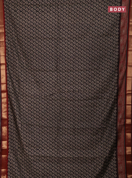Semi maheshwari cotton saree black and maroon with allover butta prints and zari woven border