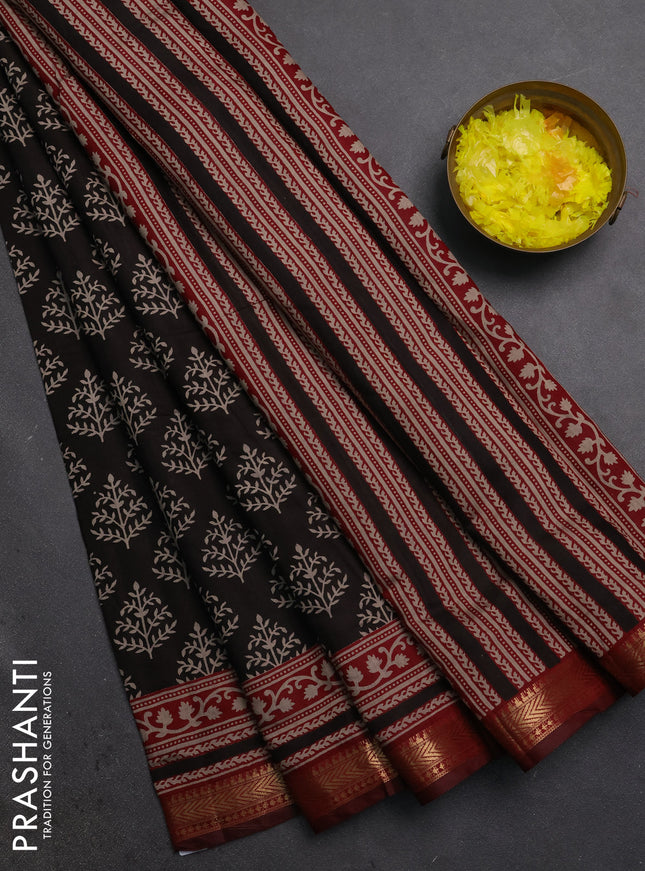 Semi maheshwari cotton saree black and maroon with allover butta prints and zari woven border