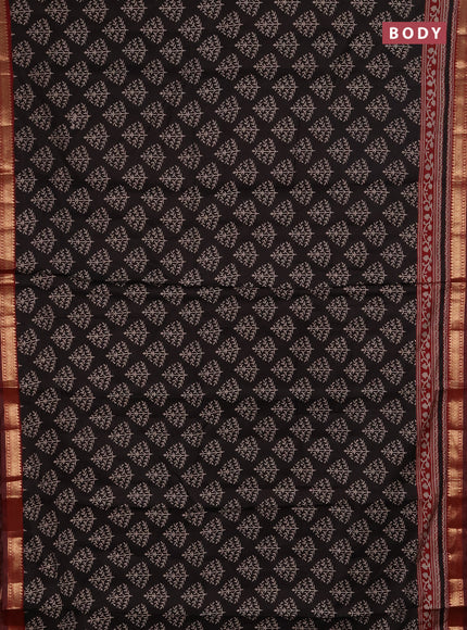 Semi maheshwari cotton saree black and maroon with allover butta prints and zari woven border
