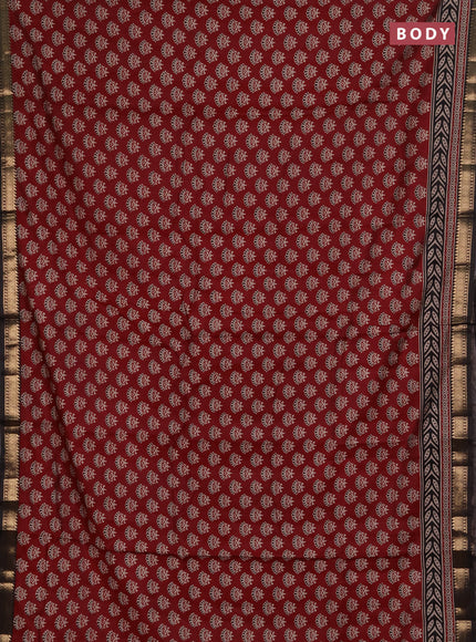 Semi maheshwari cotton saree maroon and black with allover butta prints and zari woven border