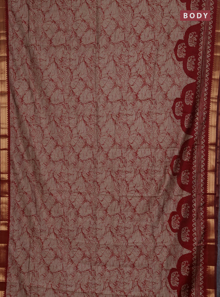 Semi maheshwari cotton saree beige and maroon with allover batik prints and zari woven border