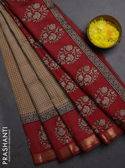 Semi maheshwari cotton saree beige and maroon with allover checks pattern and floral butta printed zari woven border