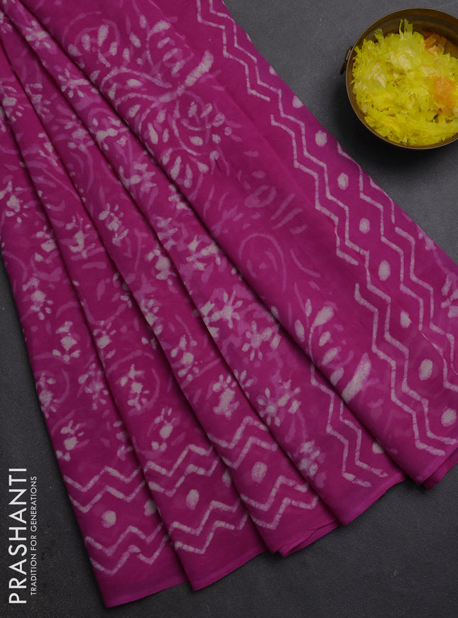 Georgette saree pink with allover dabu prints and printed border