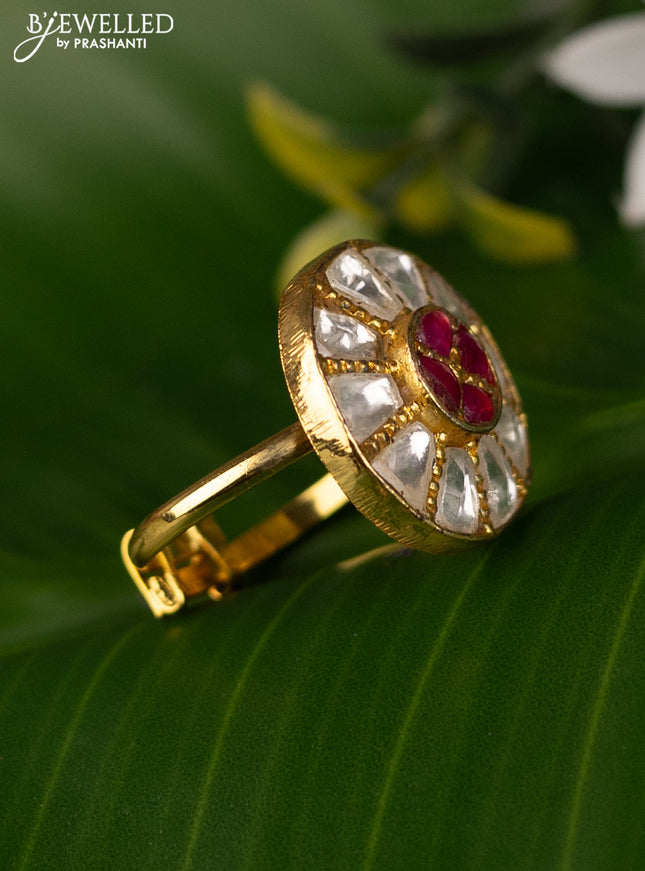 Antique ring with pink pachi kundan stones