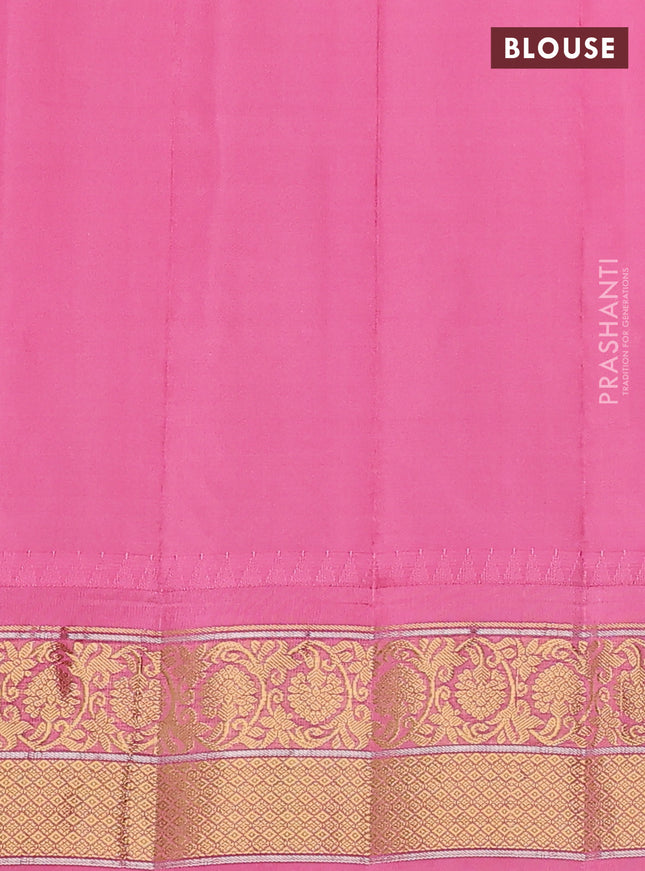 Pure gadwal silk saree green and light pink with zari woven buttas and temple design zari woven border