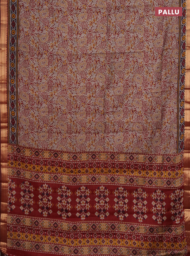 Semi maheshwari cotton saree beige and maroon with allover prints and zari woven border