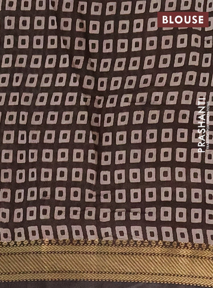 Semi maheshwari cotton saree beige green and brown with allover kalamkari prints and zari woven border