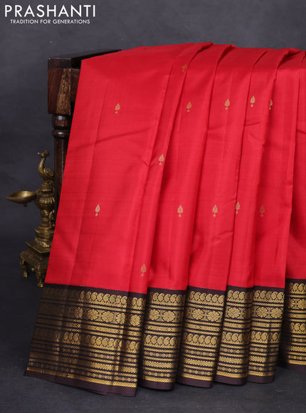 Pure kanchipuram silk saree red and brown with zari woven buttas and zari woven korvai border