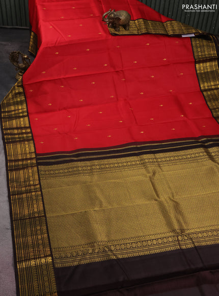 Pure kanchipuram silk saree red and brown with zari woven buttas and zari woven korvai border