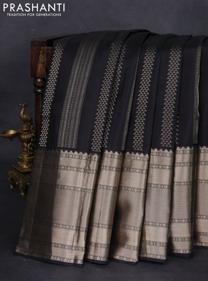 Pure kanchipuram silk saree black and peach pink with allover zari weaves & buttas and long zari woven border