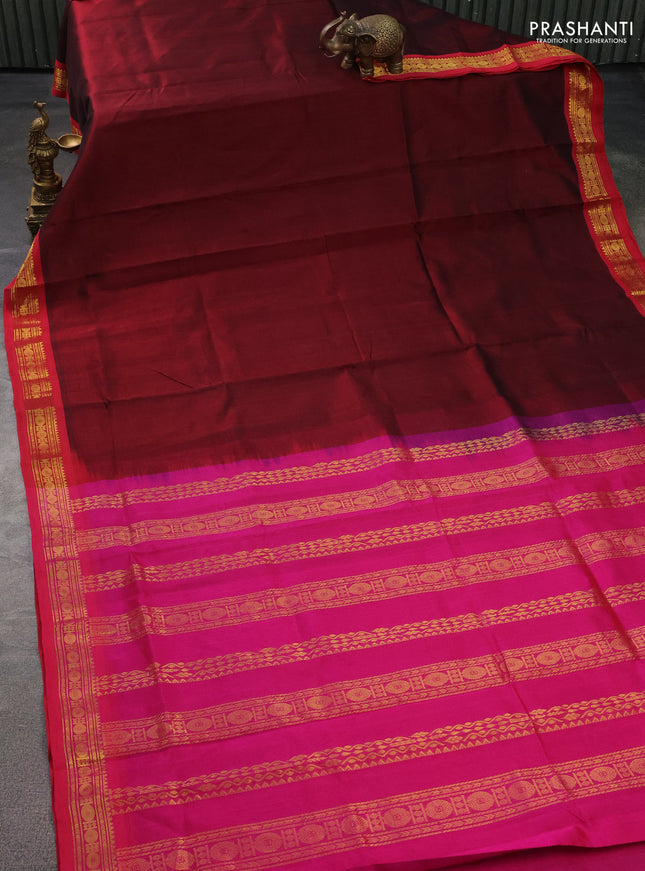 Silk cotton saree deep maroon and pink with plain body and zari woven border