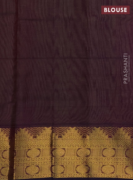 Silk cotton saree pista green and wine shade with plain body and zari woven border