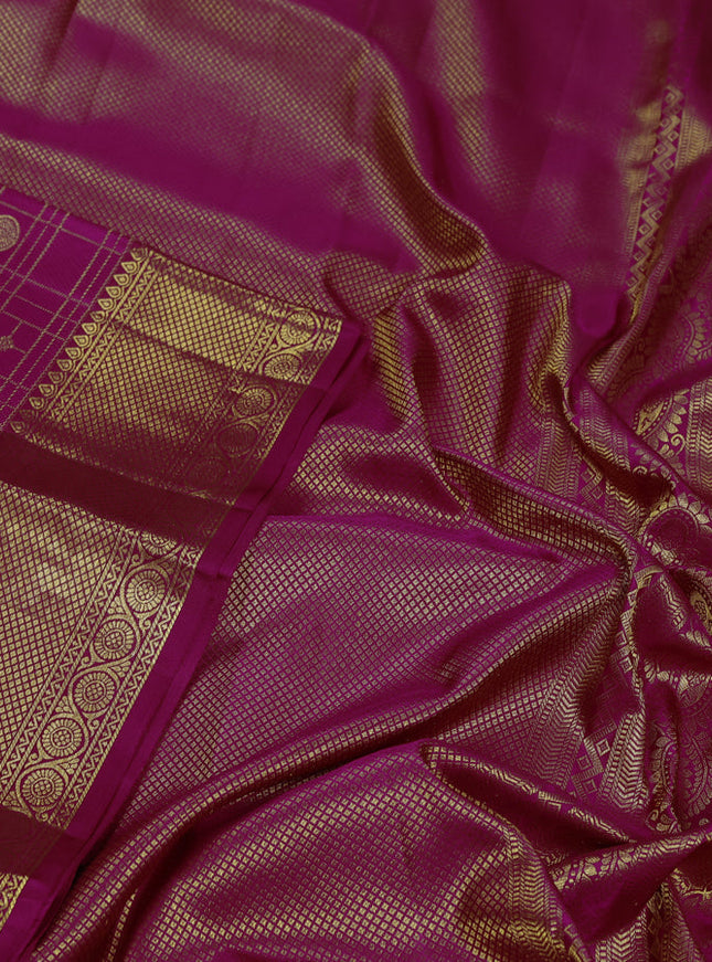 Pure kanchipuram silk saree dark magenta pink with allover zari checks & buttas and zari woven border