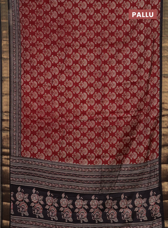 Semi maheshwari cotton saree maroon and black with allover butta prints and zari woven border