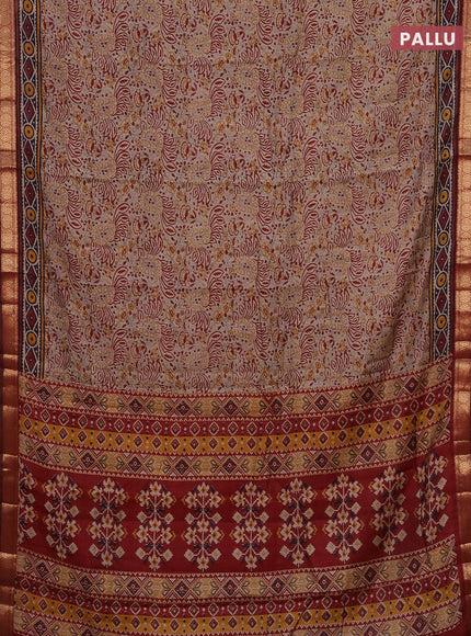 Semi maheshwari cotton saree beige and maroon with allover prints and zari woven border