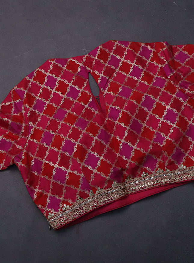 Crush tissue silk saree beige and pink with plain body & gotapatti lace work pallu