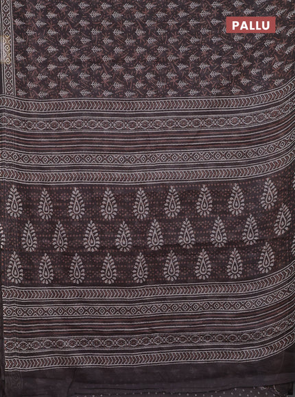 Kota doria saree grey with allover dabu prints and printed border