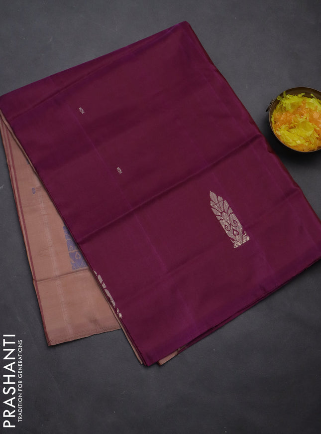 Banana pith saree dark magenta pink and pastel peach shade with thread woven buttas in borderless style