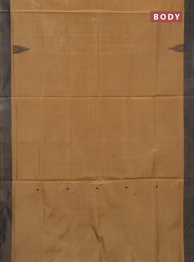 Banana pith saree sandal and blue with thread woven buttas and contrast border