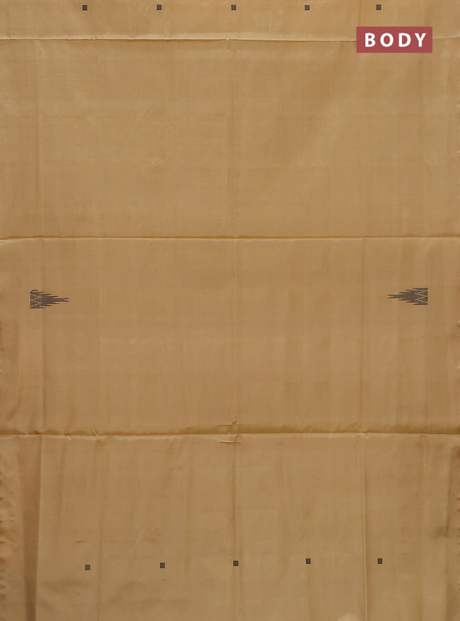 Banana pith saree sandal and black with thread woven buttas in borderless style