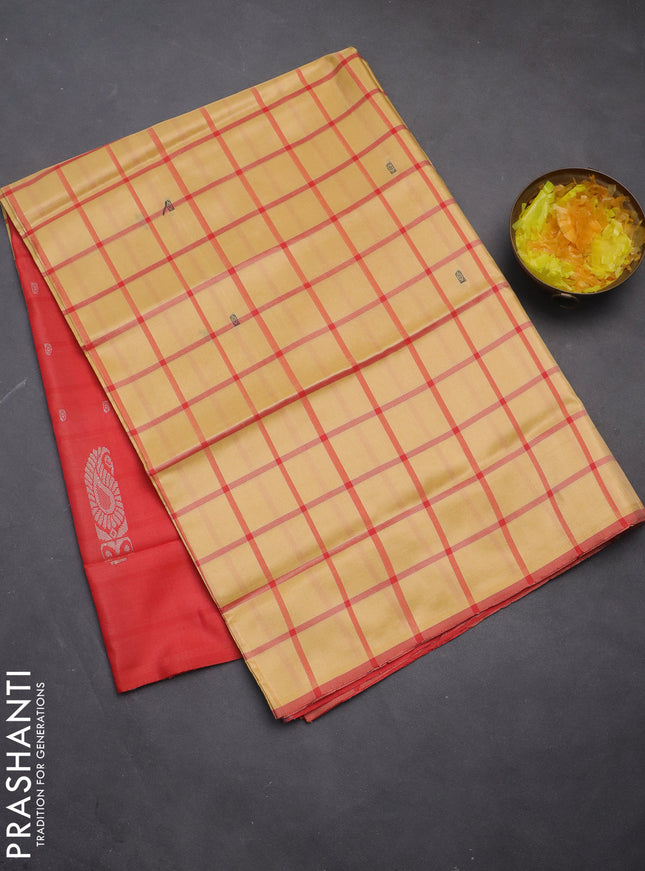 Banana pith saree sandal and red with allover checked pattern in borderless style