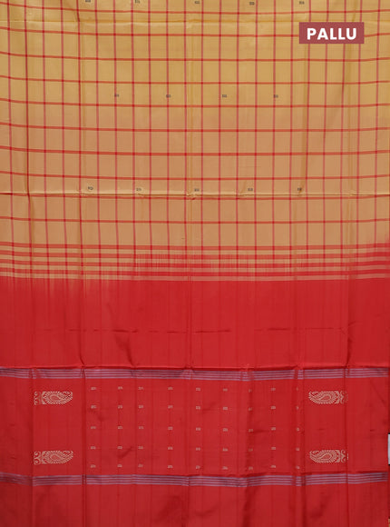 Banana pith saree sandal and red with allover checked pattern in borderless style