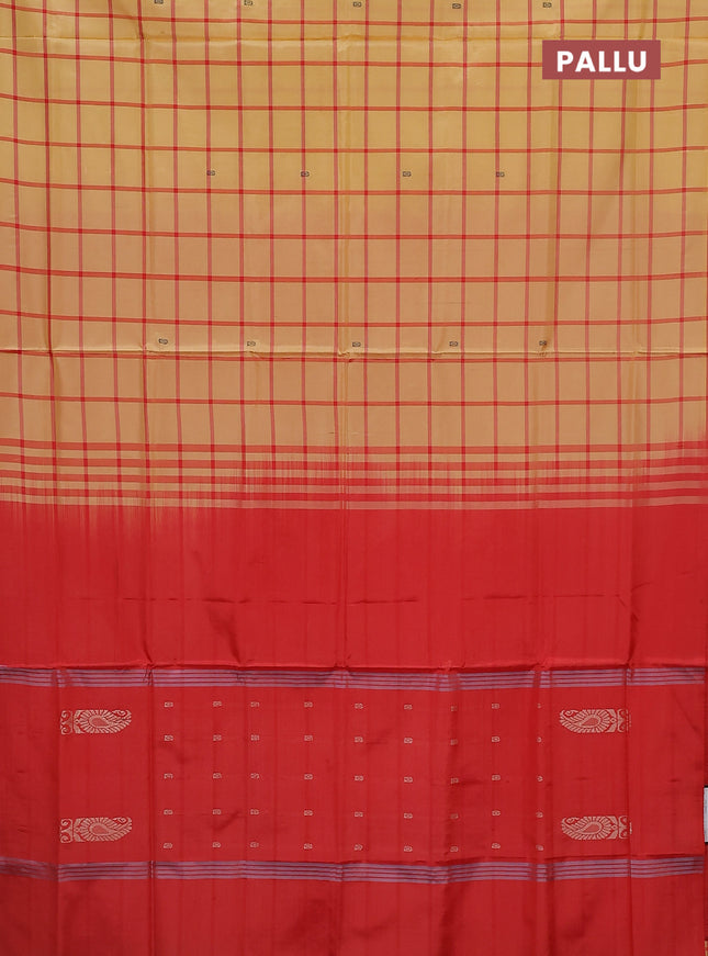 Banana pith saree sandal and red with allover checked pattern in borderless style