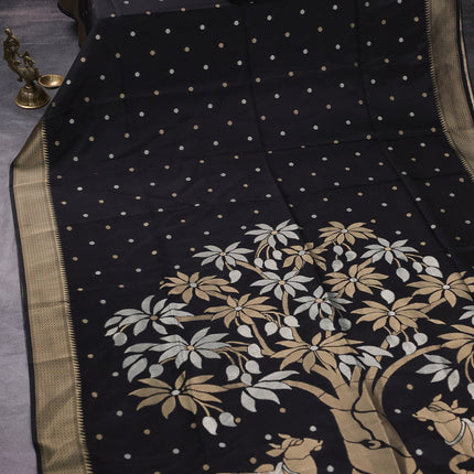 Collection image for: Munga Crepe Silk Sarees