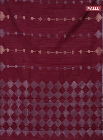 Banarasi semi matka saree wine shade with silver & gold geometric weaves and zari woven piping border