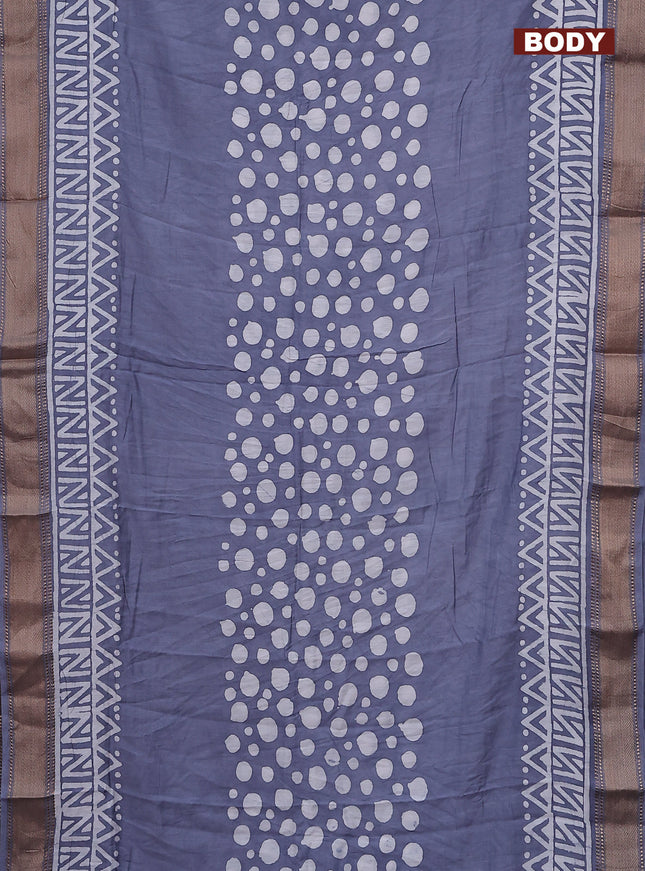 Semi chanderi saree grey and off white with batik prints and zari woven border