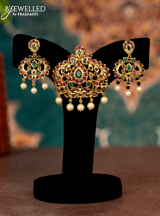 Antique pendant sets with kemp stones and pearl hangings