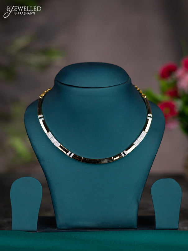 Zircon necklace with cz stones without earrings in gold finish