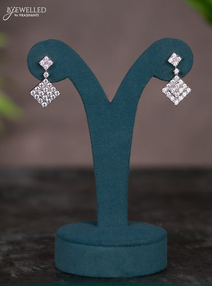 Zircon necklace with cz stones in gold finish