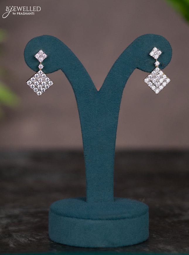 Zircon necklace with cz stones in gold finish