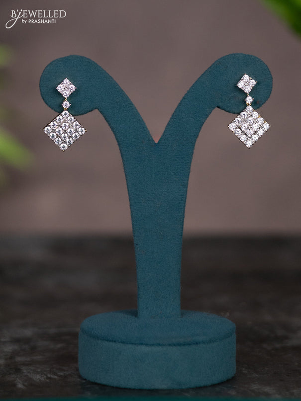 Zircon necklace with cz stones in gold finish