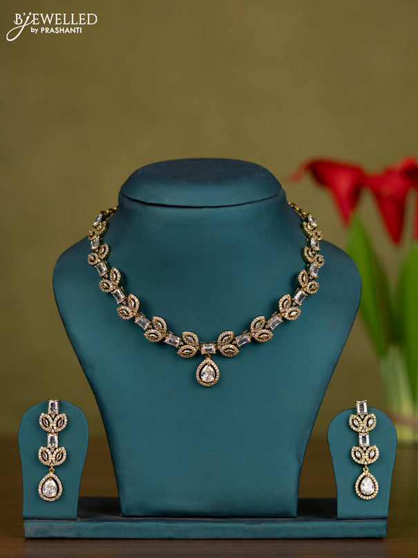 Necklace with cz stones in victorian finish