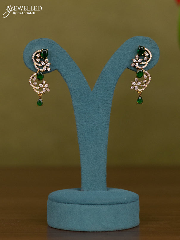 Necklace with emerald and cz stones in victorian finish