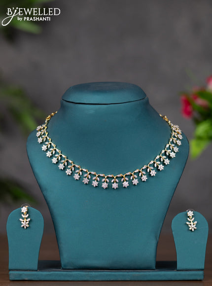 Zircon necklace with cz stones in gold finish