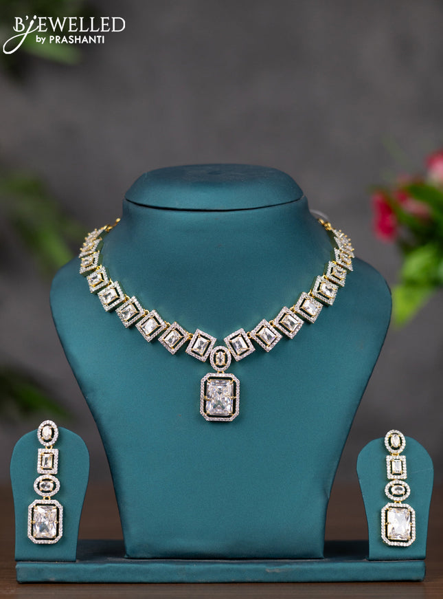 Zircon necklace with cz stones in gold finish